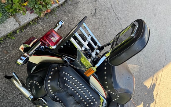 Gebrauchtmotorrad Harley-Davidson Softail Heritage Classic FLSTC - Bild 11