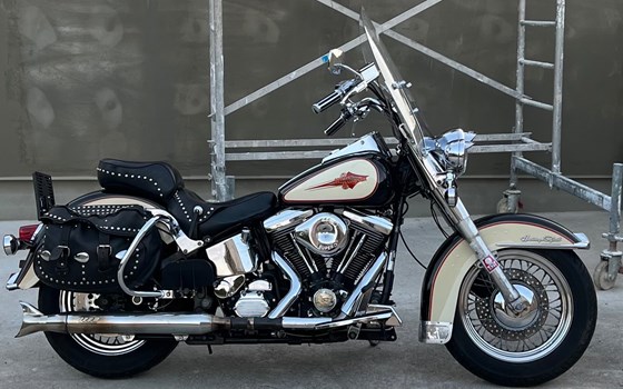 Gebrauchtmotorrad Harley-Davidson Softail Heritage Classic FLSTC - Bild 3