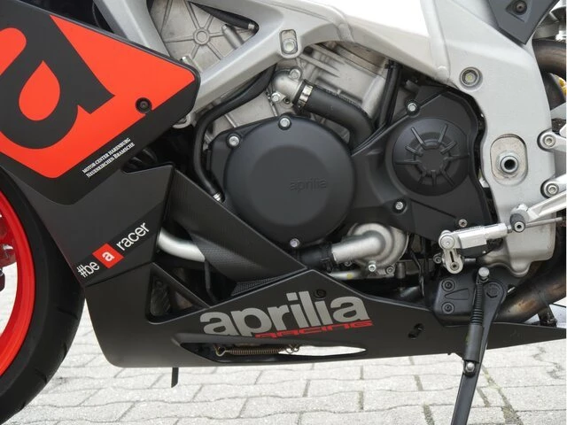 Angebot Aprilia RSV4 RR Bild 10: Angebot Aprilia RSV4 RR