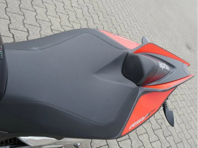 Angebot Aprilia RSV4 RR Bild 20: Angebot Aprilia RSV4 RR