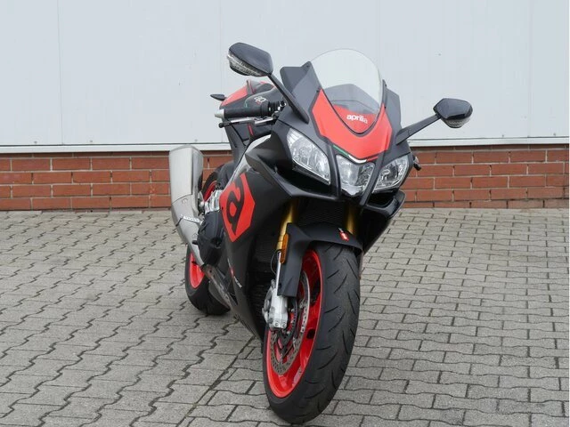 Angebot Aprilia RSV4 RR Bild 22: Angebot Aprilia RSV4 RR