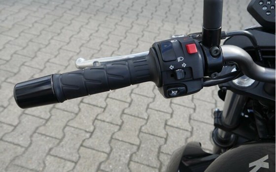 Gebrauchtmotorrad Kawasaki ER-6n - Bild 16