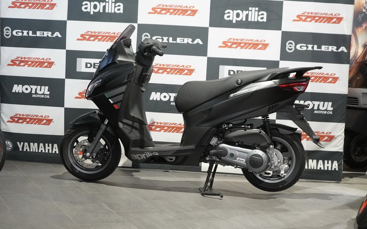 Zum Vergrößern bitte anklicken! Angebot Aprilia SXR 50