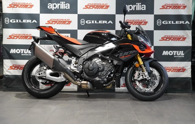 Aprilia Tuono V4 1100 Factory