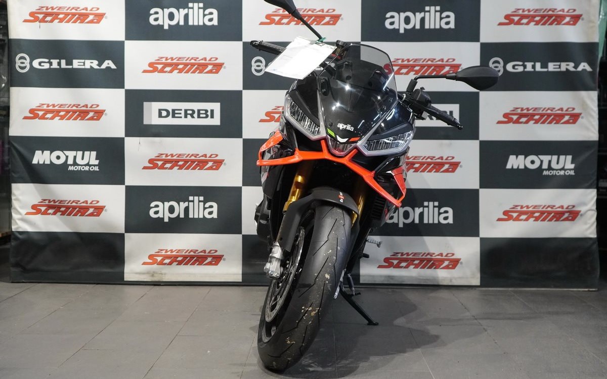 Zum Vergrößern bitte anklicken! Angebot Aprilia Tuono V4 1100 Factory