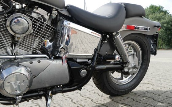 Gebrauchtmotorrad Honda VT1100 C Shadow - Bild 11