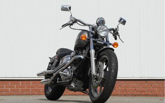 Gebrauchtmotorrad Honda VT1100 C Shadow - Bild 2