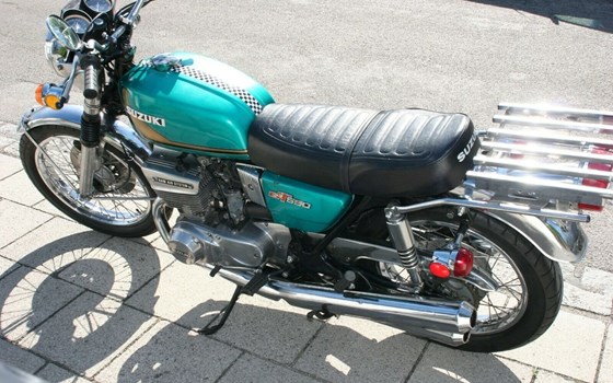 Gebrauchtmotorrad Suzuki GT 550 - Bild 2