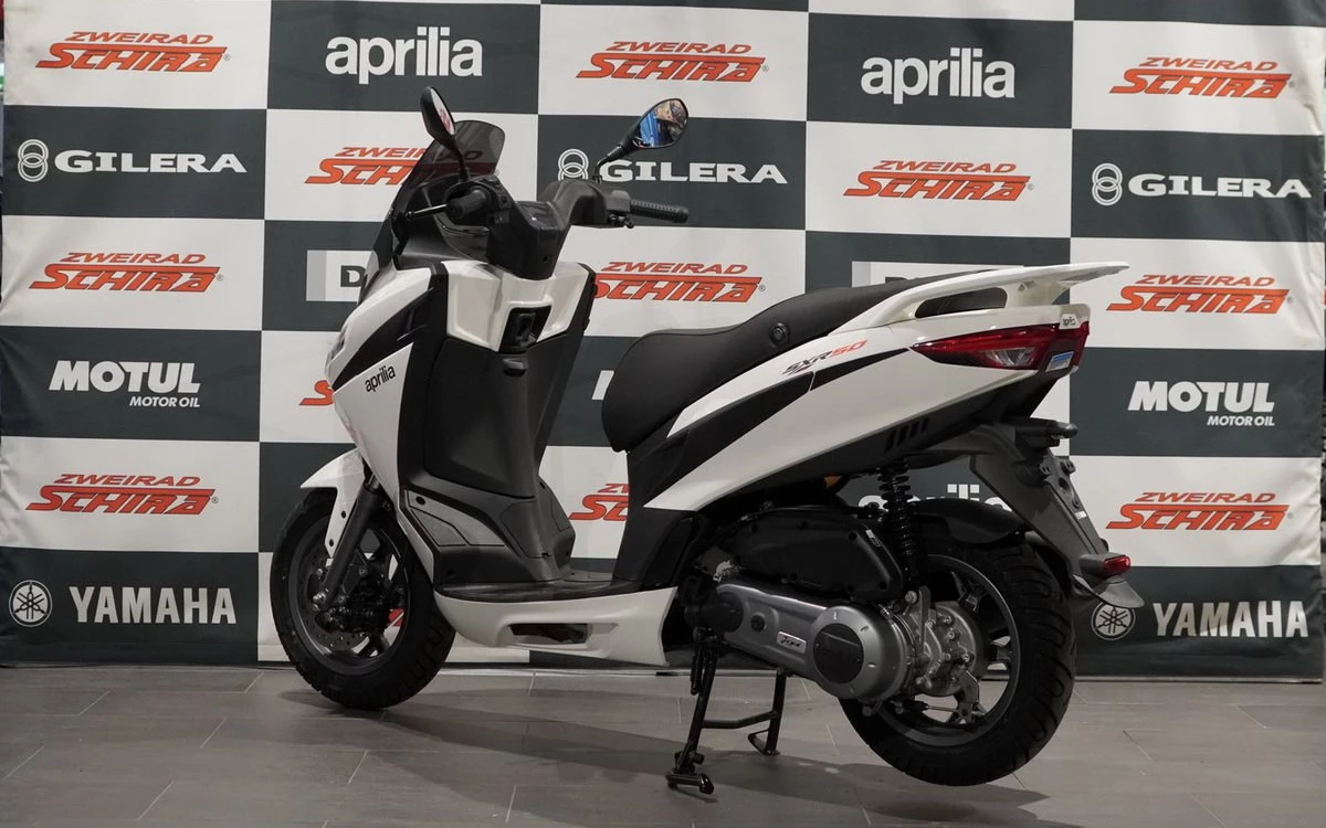 Zum Vergrößern bitte anklicken! Angebot Aprilia SXR 50