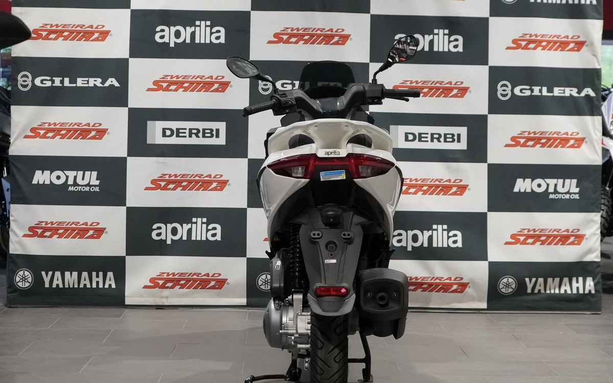 Zum Vergrößern bitte anklicken! Angebot Aprilia SXR 50
