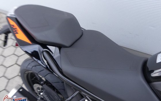 Neufahrzeug KTM 390 Duke - Bild 4