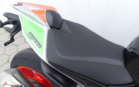 Gebrauchtmotorrad Aprilia Tuono V4 1100 Factory - Bild 5