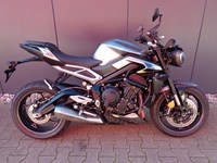 Gebrauchtmotorrad Triumph Street Triple R