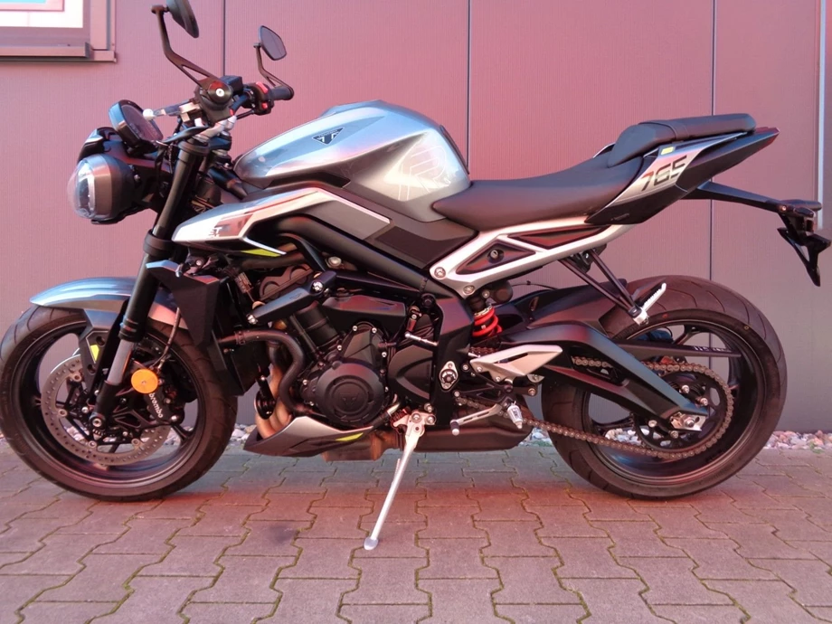 Angebot Triumph Street Triple R Bild 11: Angebot Triumph Street Triple R