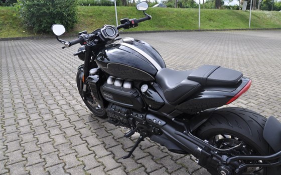 Gebrauchtmotorrad Triumph Rocket 3 Storm R - Bild 8