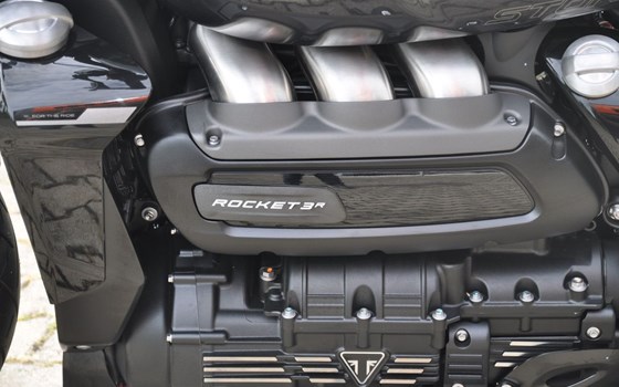Gebrauchtmotorrad Triumph Rocket 3 Storm R - Bild 9