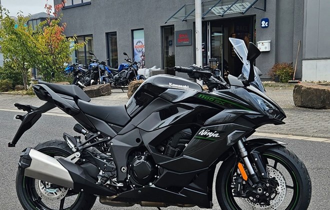 Kawasaki Ninja 1100SX