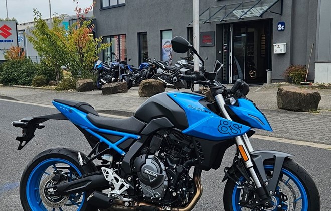 Suzuki GSX-8S