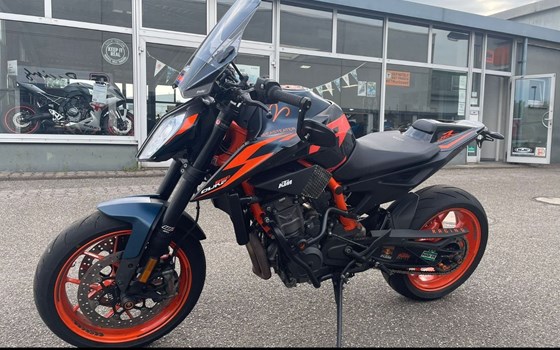 Gebrauchtmotorrad KTM 890 Duke R - Bild 3