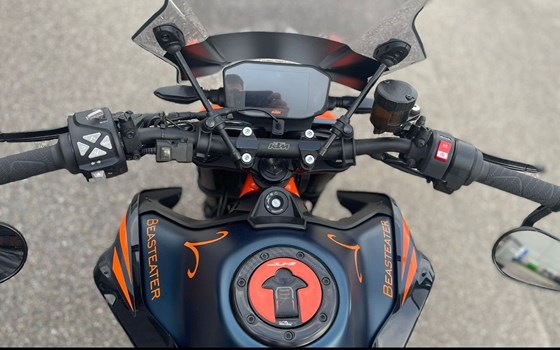 Gebrauchtmotorrad KTM 890 Duke R - Bild 6
