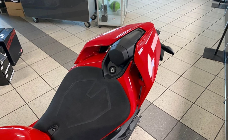 Angebot Ducati Panigale V4 Bild 6: Angebot Ducati Panigale V4