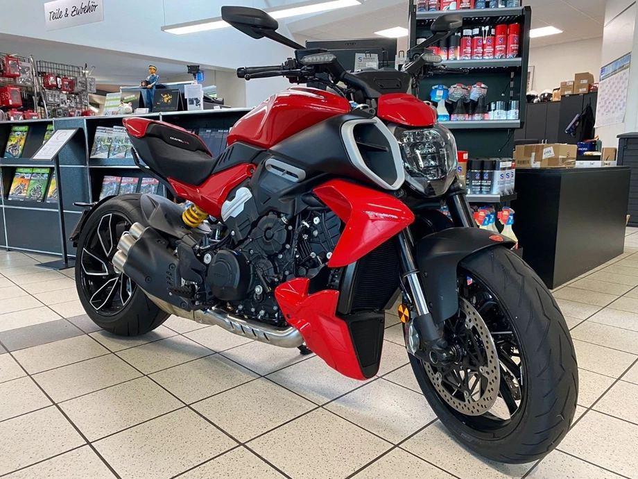 Angebot Ducati Diavel V4 Bild 1: Angebot Ducati Diavel V4