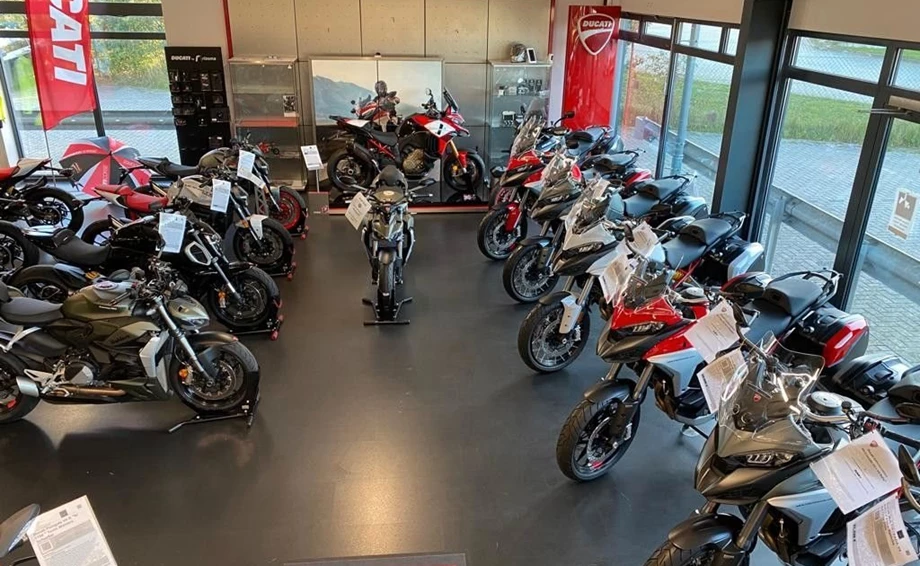 Angebot Ducati Diavel V4 Bild 14: Angebot Ducati Diavel V4