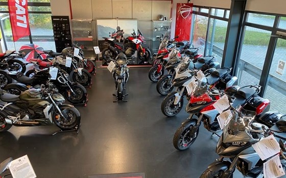 Gebrauchtmotorrad Ducati Diavel V4 - Bild 14