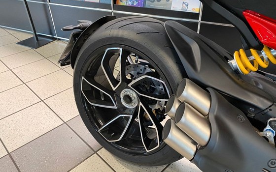 Gebrauchtmotorrad Ducati Diavel V4 - Bild 4