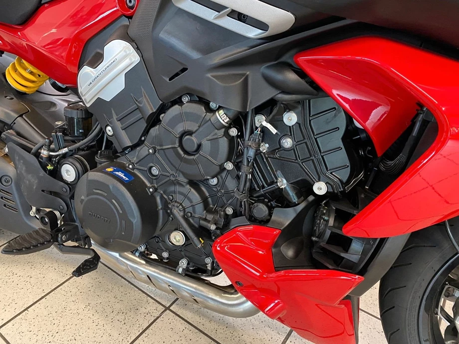 Angebot Ducati Diavel V4 Bild 8: Angebot Ducati Diavel V4