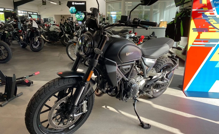 Angebot Ducati Scrambler Icon Dark Bild 16: Angebot Ducati Scrambler Icon Dark