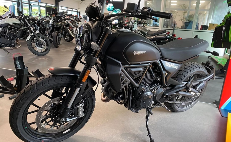 Angebot Ducati Scrambler Icon Dark Bild 2: Angebot Ducati Scrambler Icon Dark