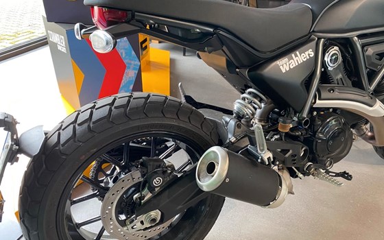 Gebrauchtmotorrad Ducati Scrambler Icon Dark - Bild 7