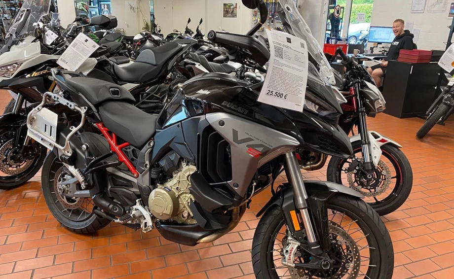 Angebot Ducati Multistrada V4 S Bild 10: Angebot Ducati Multistrada V4 S