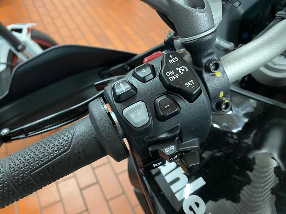 Angebot Ducati Multistrada V4 S Bild 7: Angebot Ducati Multistrada V4 S