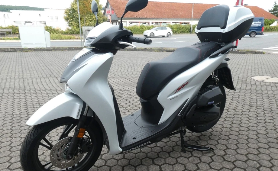 Angebot Honda SH150i Bild 4: Angebot Honda SH150i