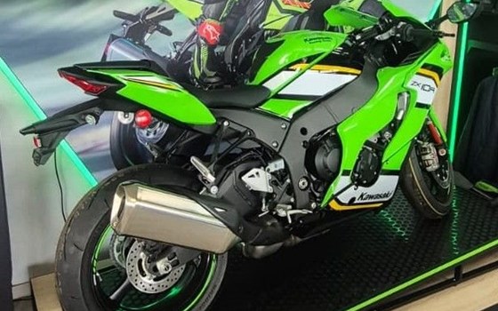 Gebrauchtmotorrad Kawasaki Ninja ZX-10R KRT - Bild 3