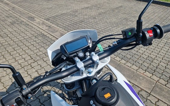 Neufahrzeug Aprilia SX 125 - Bild 4