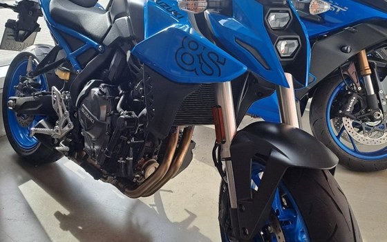 Gebrauchtmotorrad Suzuki GSX-8S - Bild 1