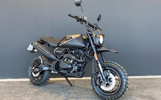 Gebrauchtmotorrad Brixton Crossfire 125 XS - Bild 3