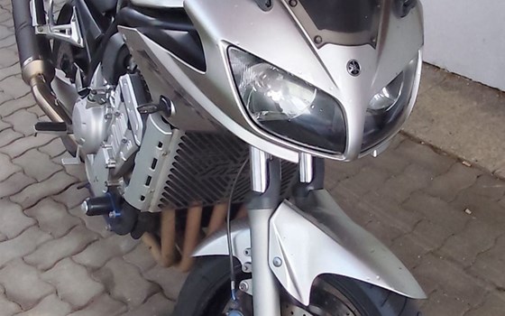 Gebrauchtmotorrad Yamaha FZS 1000 Fazer - Bild 1 Gebrauchtmotorrad Yamaha FZS 1000 Fazer - Bild 1