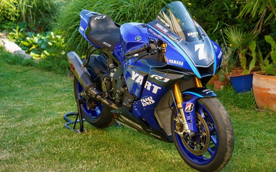 Gebrauchtmotorrad Yamaha R1 GYTR - Bild 10 Gebrauchtmotorrad Yamaha R1 GYTR - Bild 10