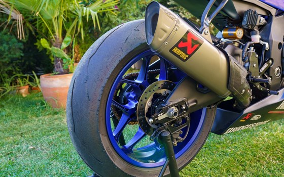 Gebrauchtmotorrad Yamaha R1 GYTR - Bild 14 Gebrauchtmotorrad Yamaha R1 GYTR - Bild 14