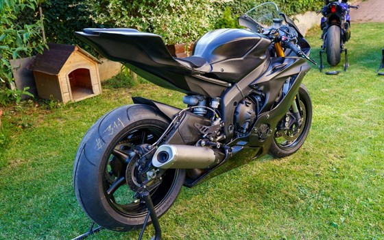 Gebrauchtmotorrad Yamaha R6 RACE - Bild 10 Gebrauchtmotorrad Yamaha R6 RACE - Bild 10