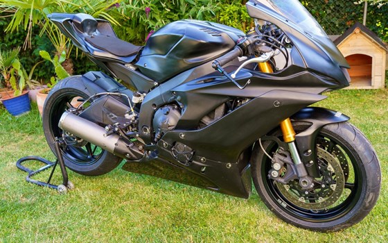 Gebrauchtmotorrad Yamaha R6 RACE - Bild 2 Gebrauchtmotorrad Yamaha R6 RACE - Bild 2