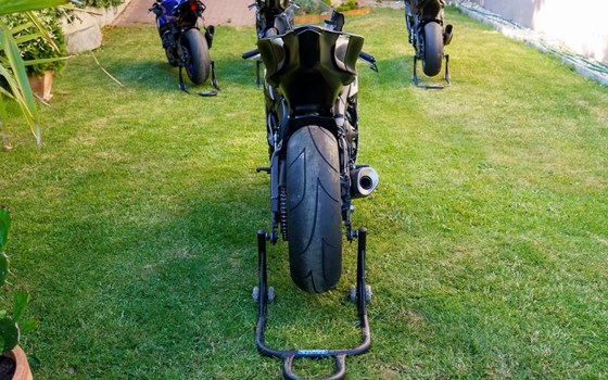Gebrauchtmotorrad Yamaha R6 RACE - Bild 9 Gebrauchtmotorrad Yamaha R6 RACE - Bild 9