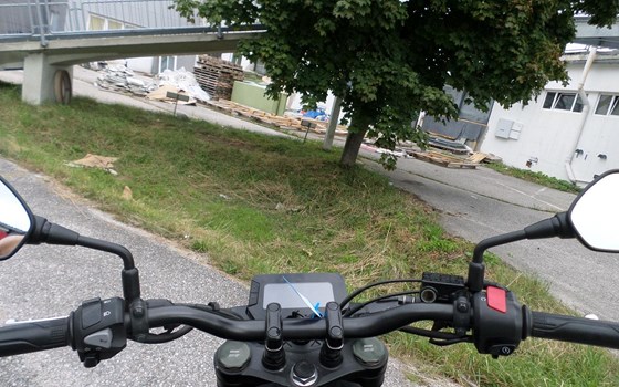 Gebrauchtmotorrad Honda CB125R - Bild 10