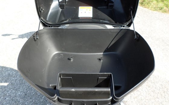 Gebrauchtmotorrad Honda SH300i - Bild 11