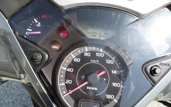 Gebrauchtmotorrad Honda SH300i - Bild 9