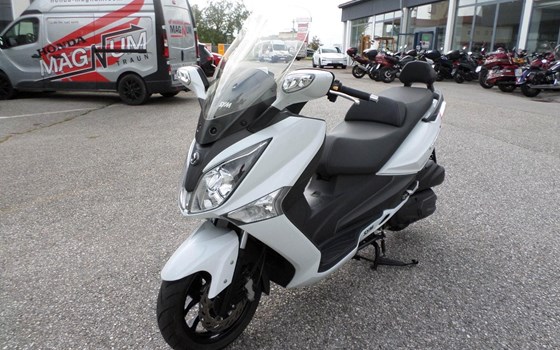 Gebrauchtmotorrad Sym GTS 300i - Bild 7 Gebrauchtmotorrad Sym GTS 300i - Bild 7